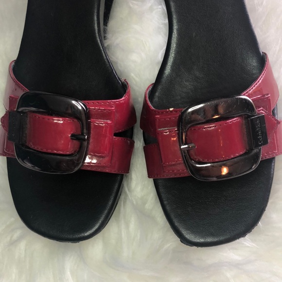 Calvin Klein red slides - Picture 3 of 4
